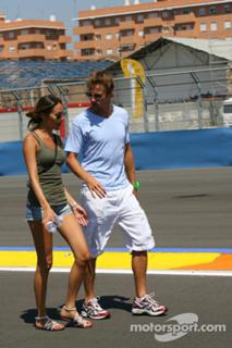 Jessica Michibata feet photo thumbnail