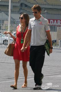 Jessica Michibata feet photo thumbnail