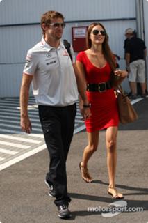 Jessica Michibata feet photo thumbnail
