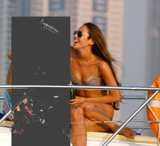 Jessica Michibata feet photo thumbnail