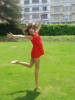 Jessica Michibata feet photo thumbnail