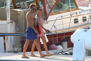 Jessica Michibata feet photo thumbnail
