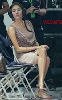 Jessica Michibata feet photo thumbnail