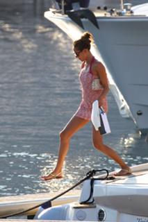 Jessica Michibata feet photo thumbnail