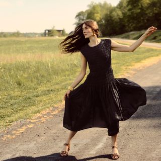 Jessica Miller feet photo 3