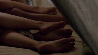 Jessica Parker Kennedy feet photo thumbnail