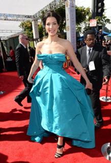 Jessica Paré feet photo thumbnail