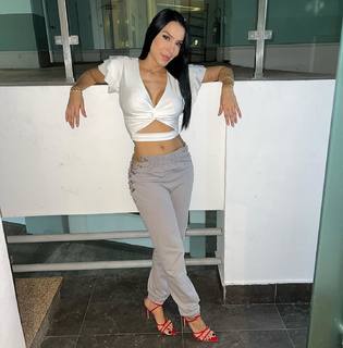 Jessica Pereira feet photo 13