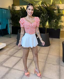 Jessica Pereira feet photo 15