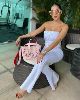 Jessica Pereira feet photo 10