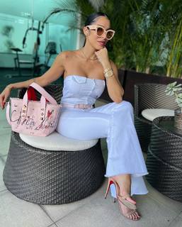 Jessica Pereira feet photo 9