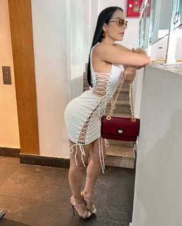 Jessica Pereira feet photo 8
