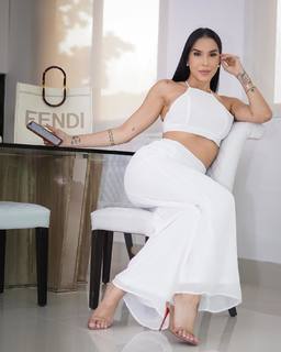 Jessica Pereira feet photo 10