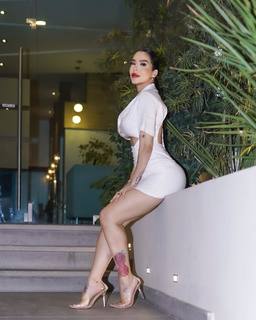 Jessica Pereira feet photo 12