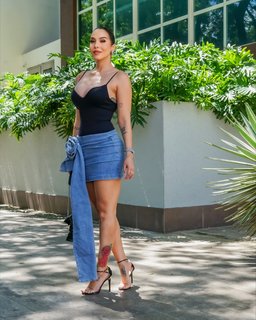 Jessica Pereira feet photo 1