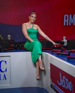 Jessica Pereira feet photo 17