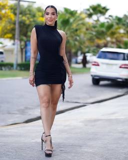 Jessica Pereira feet photo 4