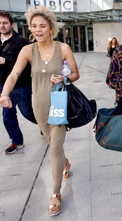 Jessica Plummer feet photo 16