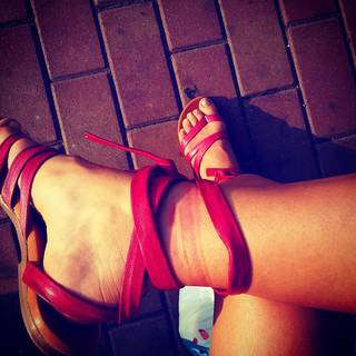 Jessica Polsky feet photo 1