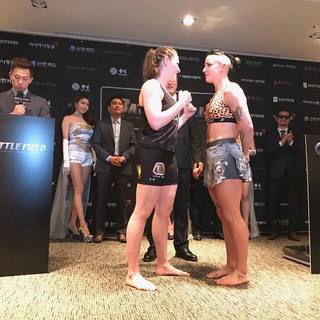 Jessica Rose Clark feet photo 13