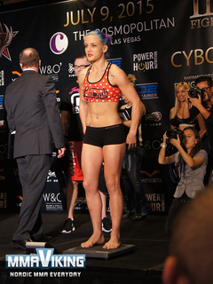 Jessica Rose Clark feet photo 3
