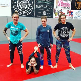 Jessica Rose Clark feet photo 8
