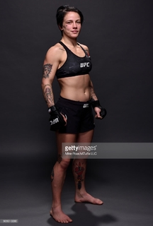 Jessica Rose Clark feet photo 5