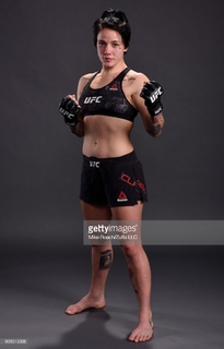 Jessica Rose Clark feet photo 4