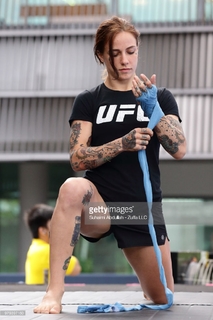 Jessica Rose Clark feet photo 14