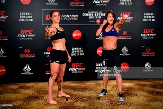 Jessica Rose Clark feet photo 12