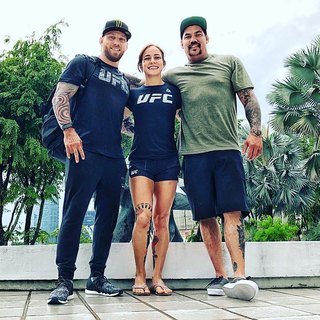Jessica Rose Clark feet photo 5