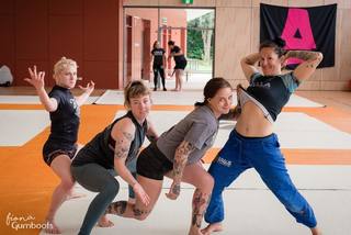 Jessica Rose Clark feet photo 17