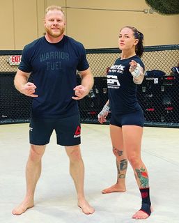 Jessica Rose Clark feet photo 7
