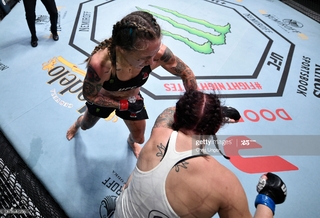 Jessica Rose Clark feet photo 6