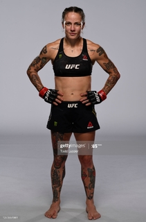 Jessica Rose Clark feet photo 19