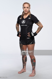 Jessica Rose Clark feet photo 8