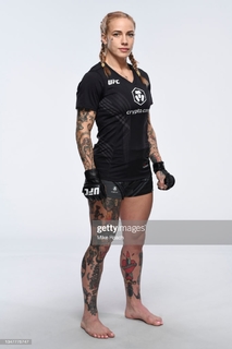 Jessica Rose Clark feet photo 7