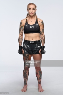 Jessica Rose Clark feet photo 5