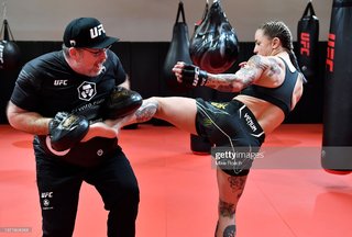 Jessica Rose Clark feet photo 14