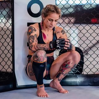 Jessica Rose Clark feet photo 8