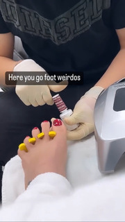 Jessica Rose Clark feet photo 2