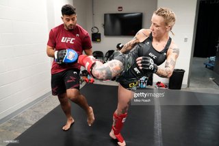 Jessica Rose Clark feet photo 14