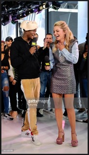 Jessica Rothe feet photo thumbnail