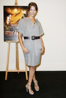Jessica Schwarz feet photo thumbnail