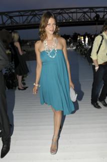 Jessica Schwarz feet photo thumbnail
