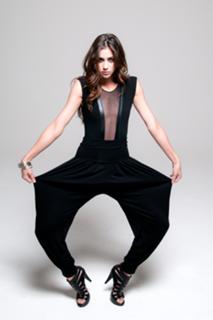 Jessica Serfaty feet photo thumbnail