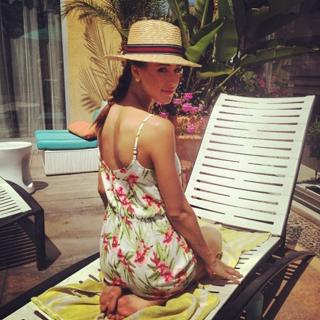 Jessica Serfaty feet photo thumbnail