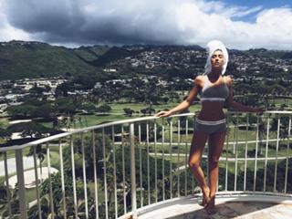 Jessica Serfaty feet photo thumbnail