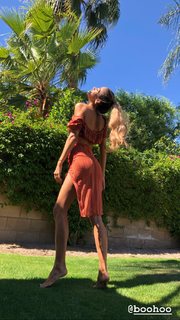 Jessica Serfaty feet photo thumbnail