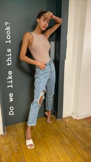 Jessica Serfaty feet photo thumbnail